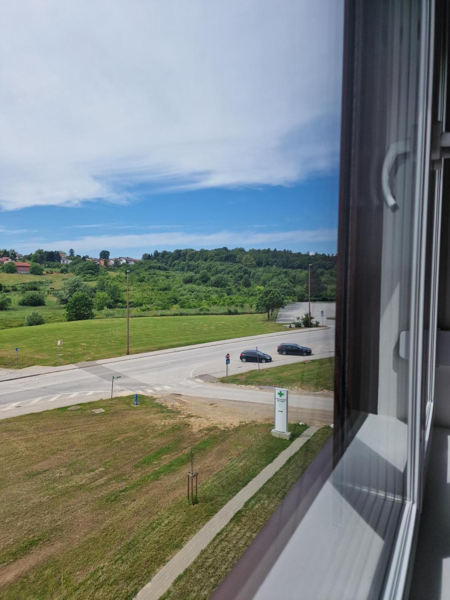 Apartment Queen Karlovac Exterior foto
